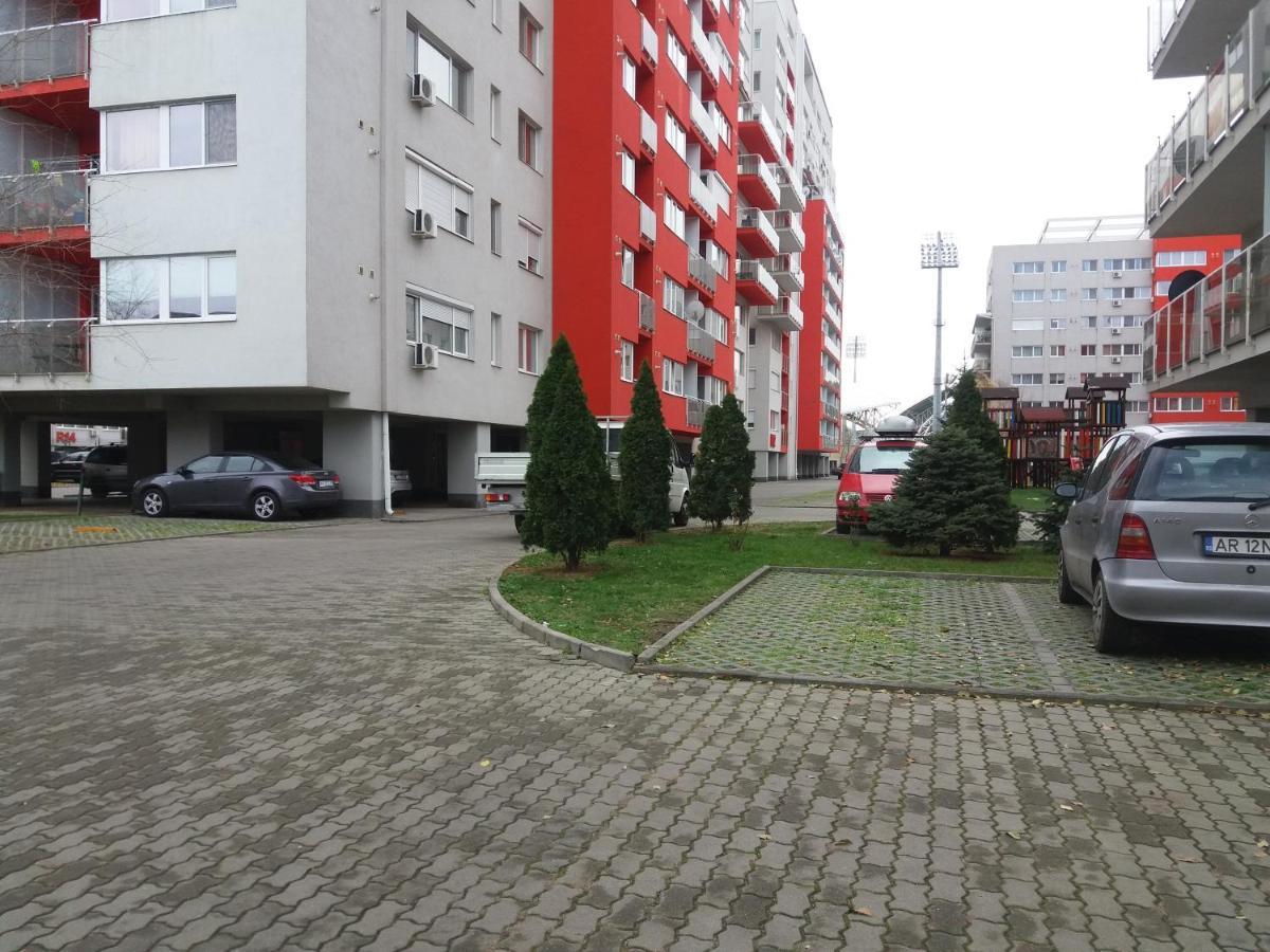 Intim Studio Flat Arad Zewnętrze zdjęcie
