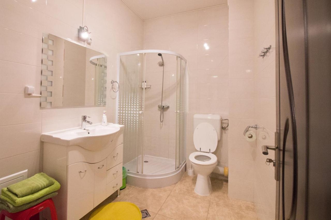 Intim Studio Flat Arad Zewnętrze zdjęcie