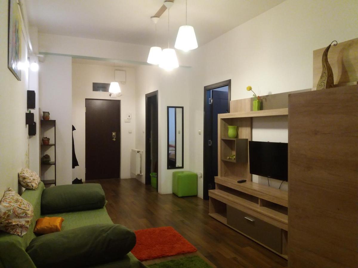 Intim Studio Flat Arad Zewnętrze zdjęcie