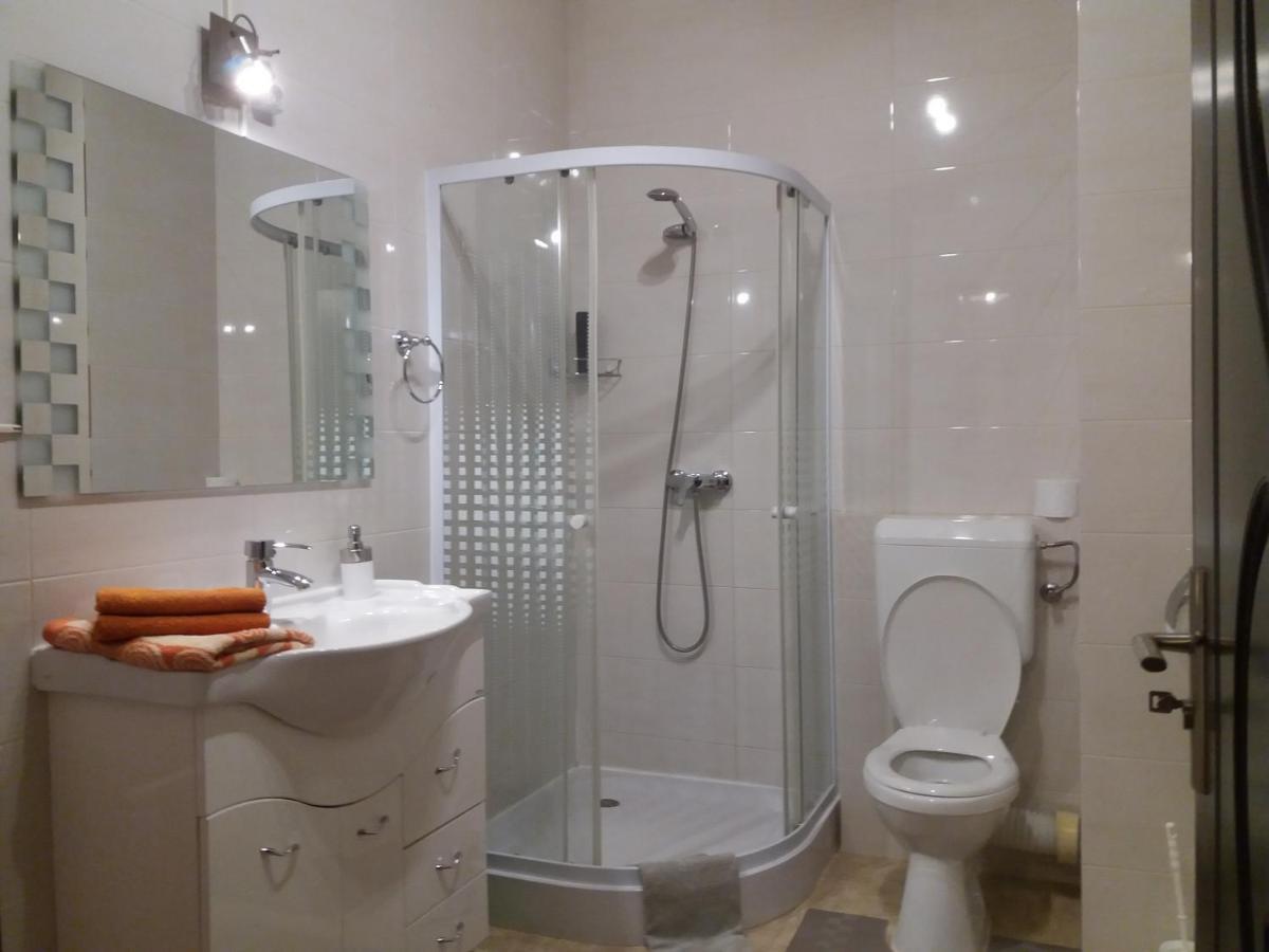 Intim Studio Flat Arad Zewnętrze zdjęcie